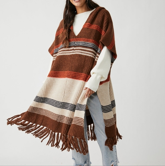 Free People knit hooded poncho NWT - Picture 9 of 9
